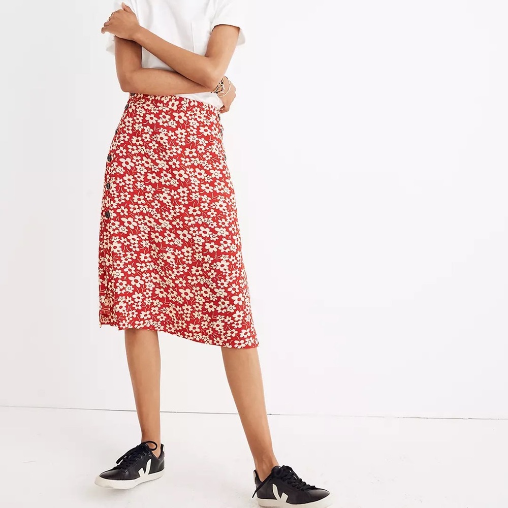 Madewell side-button skirt in full bloom